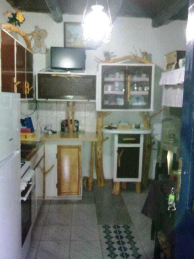 Apartment Anetica Cres Exterior photo